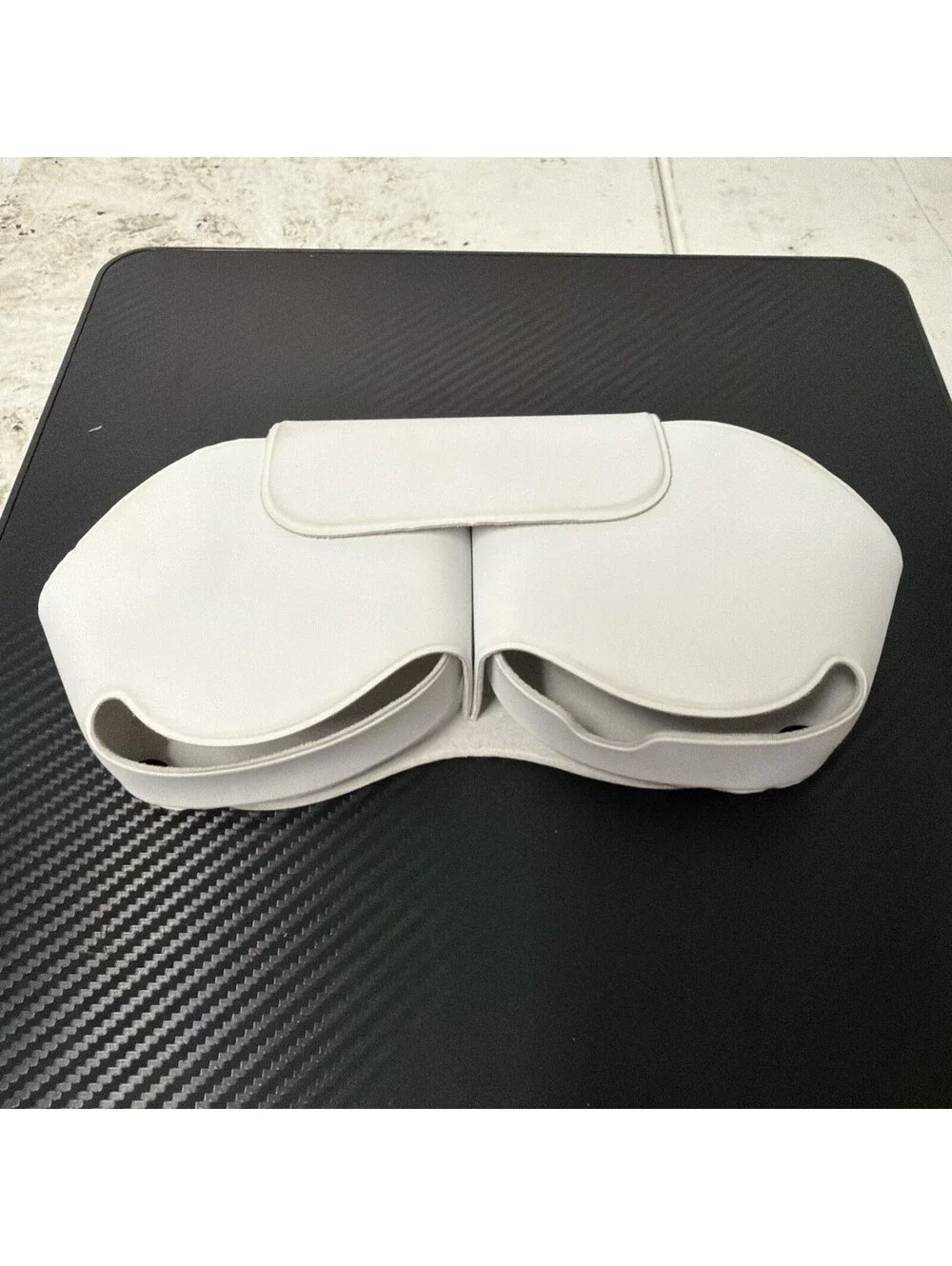 Official Genuine Apple AirPods Max Smart Case Only Original - White
